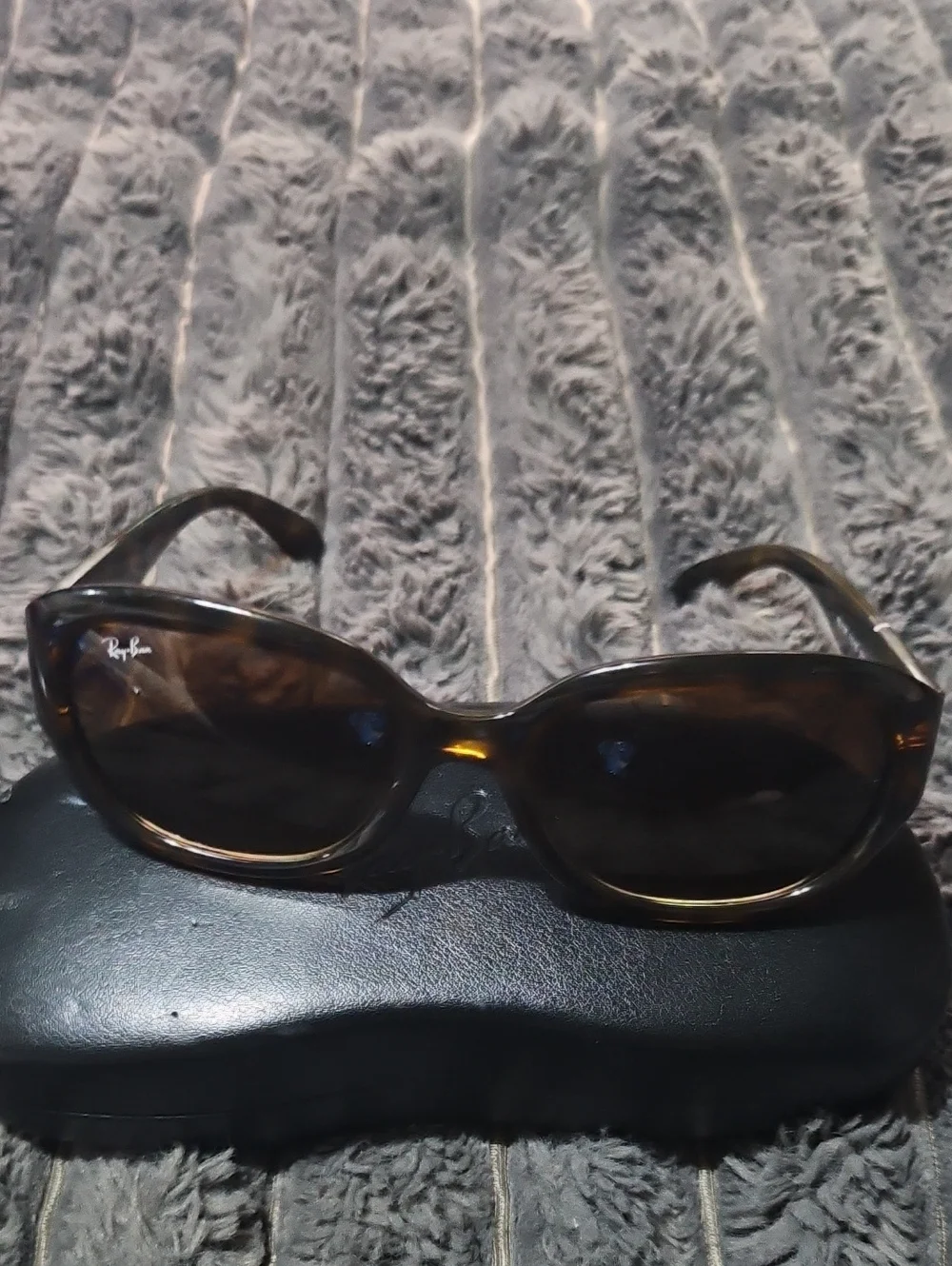 Ray-Ban these ray